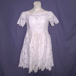 Womens Boohoo Dress SZ 8 White Floral Fit and Flare Off Shoulder